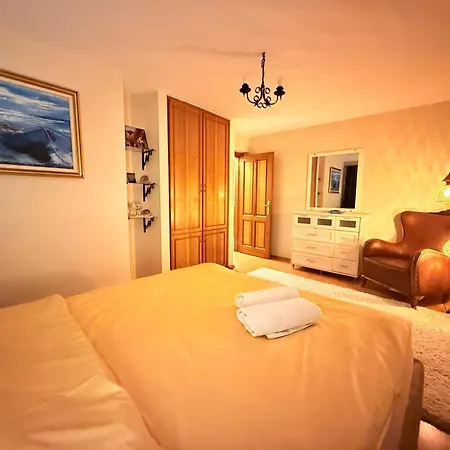 Villa Manzara Oeduellue Bueyuek Havuzlu Premium Dibektas