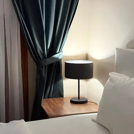 Manzara Oeduellue Bueyuek Havuzlu Premium * Dibektas