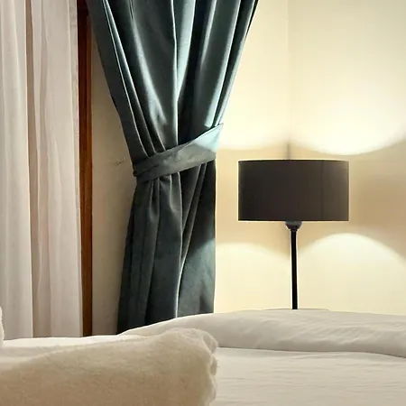 Manzara Oeduellue Bueyuek Havuzlu Premium *