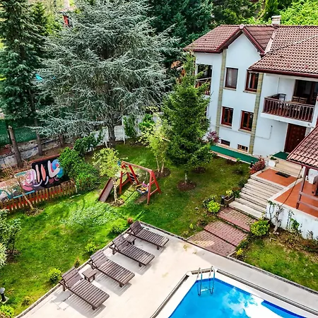 Manzara Oeduellue Bueyuek Havuzlu Premium * Dibektas