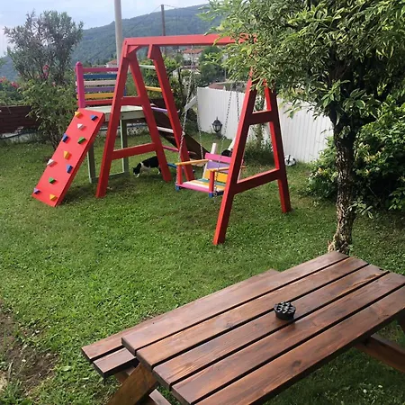 Manzara Oeduellue Bueyuek Havuzlu Premium * Dibektas