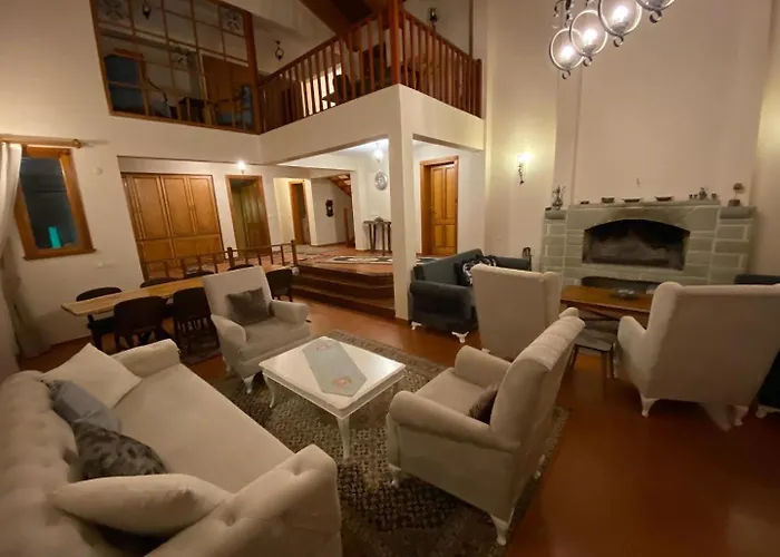 וילה Manzara Oeduellue Bueyuek Havuzlu Premium Dibektas