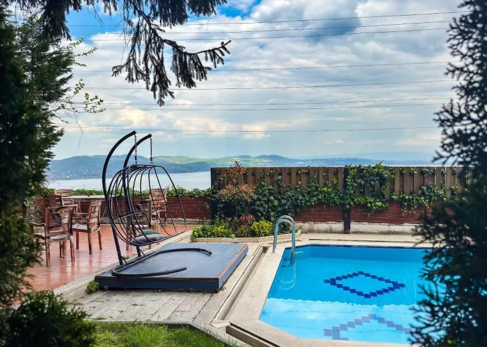 וילה Manzara Oeduellue Bueyuek Havuzlu Premium